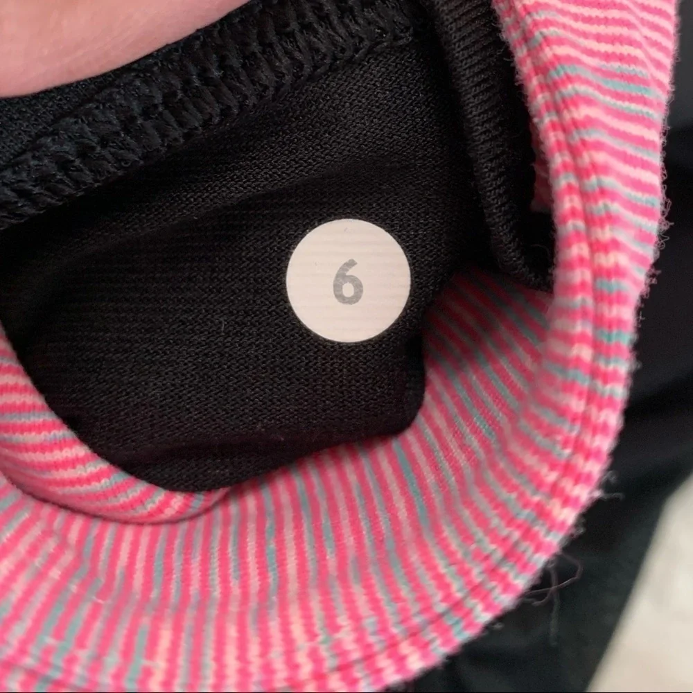 Lululemon Athletica Black & Pink Mesh Leggings Size 6 - Picture 13 of 16